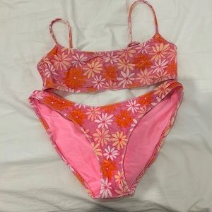 TRIANGL SWIMSUIT SET